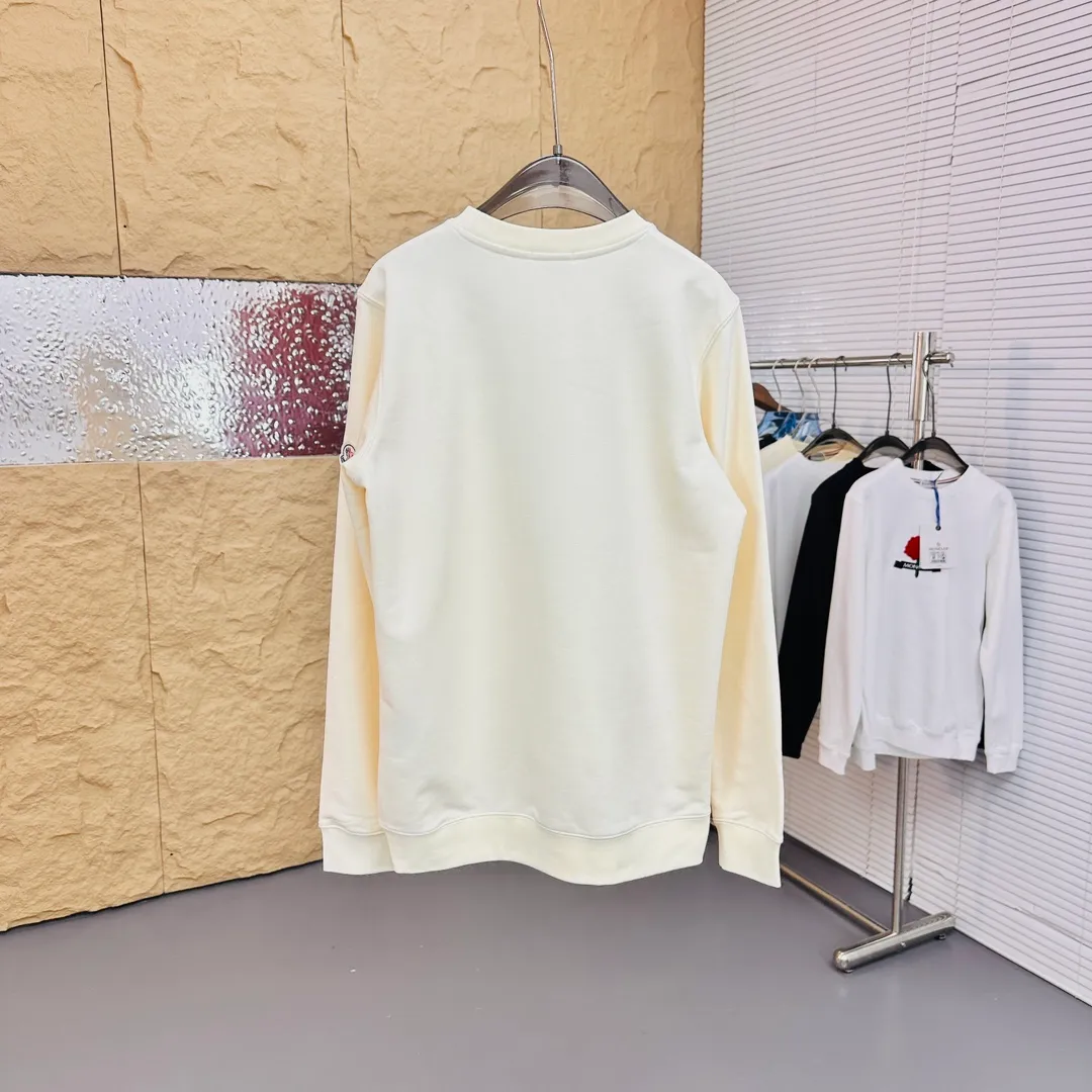 ： 🤳𝐌𝐎𝐍𝐂𝐋𝐄𝐑 ：☑️ 440 👕 ：☑️ 1*1 。🔜 。 ：☑️ 3D ，🇧🇫 1：1 。 ， ， ！🇲🇩 ！ Size：☑️S 〰️M 〰️L 〰️XL 〰️XXL